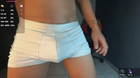 Snapshot of jeffvalemtino chatting on March 2025 11:56:02 PM jeffrey online show from March 2025 11:56:02 PM