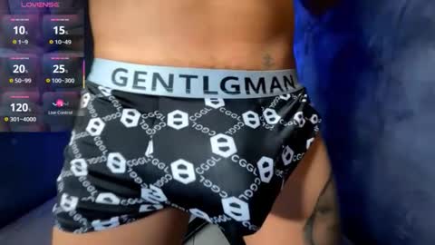 Snapshot of jeffvalemtino chatting on October 2025 11:27:01 PM jeffrey online show from October 2025 11:27:01 PM