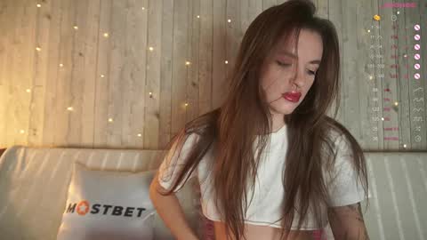 Snapshot of jelli_jennifer chatting on January 2025 11:21:02 AM follow me on online show from January 2025 11:21:02 AM