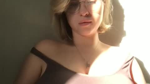 Snapshot of jelly_gum chatting on November 2025 07:58:01 AM Inna online show from November 2025 07:58:01 AM