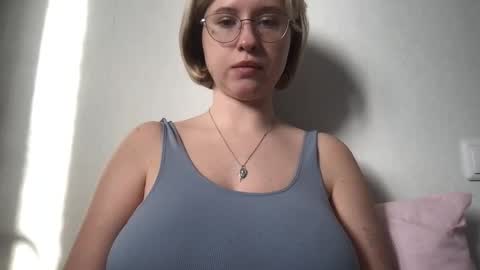 Snapshot of jelly_gum chatting on January 2026 07:35:02 AM Inna online show from January 2026 07:35:02 AM