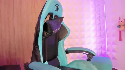 jendralevis online show from September 2025 09:25:02 PM