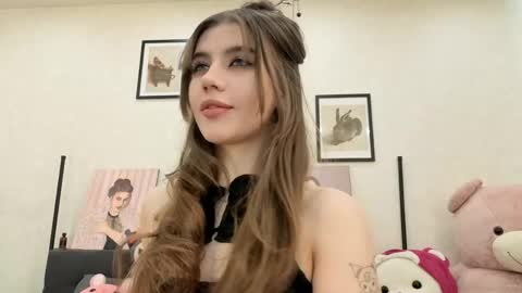 Dolly online show from April 2026 01:28:02 PM