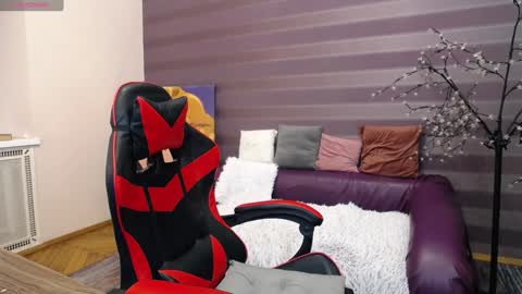 Kira online show from January 2025 06:49:01 AM