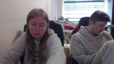 JenisAndPeter online show from December 2025 08:18:01 AM