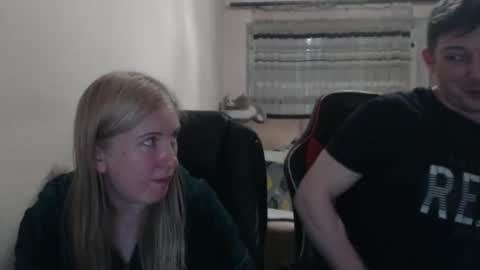 JenisAndPeter online show from April 2026 06:21:02 PM