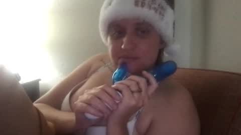 Snapshot of jenlovestotease chatting on December 2024 08:27:02 PM love me for who i am...I have a pussy so i make the rules... online show from December 2024 08:27:02 PM