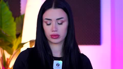 jenna_day online show from November 2025 05:01:02 AM