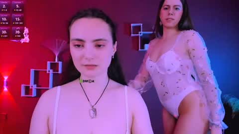 Snapshot of jenna_elayne chatting on April 2026 12:44:02 PM jenna_elayne online show from April 2026 12:44:02 PM