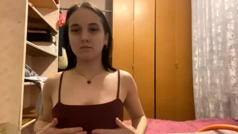 Snapshot of jennaglandon chatting on November 2025 03:12:02 PM Mia online show from November 2025 03:12:02 PM