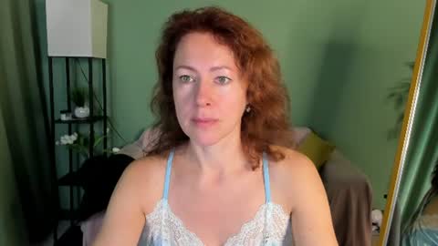 Snapshot of jennali1 chatting on August 2026 04:00:01 AM Jenna online show from August 2026 04:00:01 AM