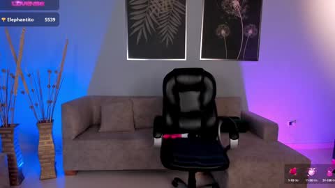 Snapshot of jennaolson chatting on February 2025 10:44:02 PM Jenna Olson online show from February 2025 10:44:02 PM