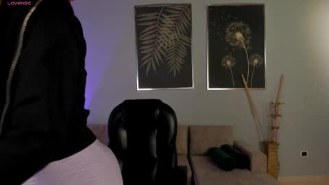 Snapshot of jennaolson chatting on November 2025 11:25:01 AM Jenna Olson online show from November 2025 11:25:01 AM