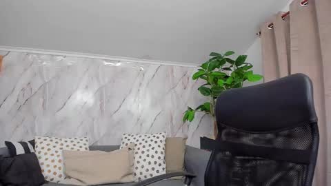 JennaPrice online show from March 2025 06:16:01 PM