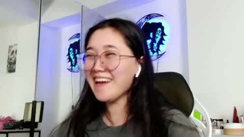 Snapshot of jennatyan chatting on December 2024 04:27:02 PM JENNA online show from December 2024 04:27:02 PM