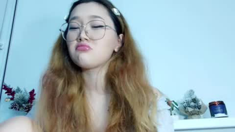 Snapshot of jennatyan chatting on November 2025 03:56:02 PM JENNA online show from November 2025 03:56:02 PM