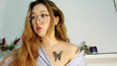 Snapshot of jennatyan chatting on November 2025 04:20:02 PM JENNA online show from November 2025 04:20:02 PM