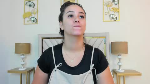 Snapshot of jenner_madison chatting on June 2026 11:35:01 AM jenner_madison online show from June 2026 11:35:01 AM