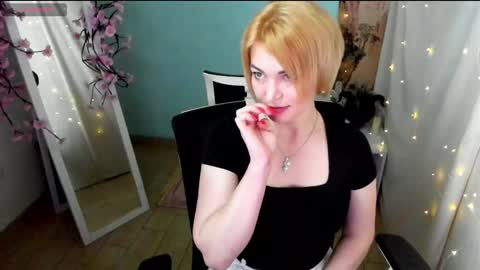 Jennifer online show from May 2026 06:54:01 AM