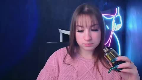 Jennifer online show from December 2024 09:39:01 AM