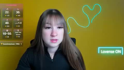 Jennifer online show from October 2025 05:29:02 AM