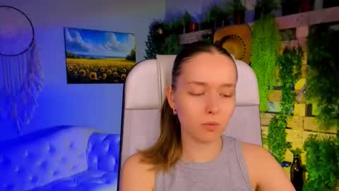 Jennifer online show from October 2025 10:16:02 AM