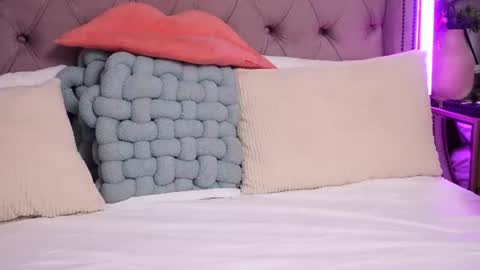 JenniferLovveX online show from July 2026 05:05:02 AM