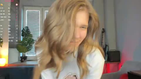 Snapshot of jenniferrakow chatting on June 2026 07:11:01 AM Sofia online show from June 2026 07:11:01 AM