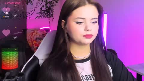 Snapshot of jenniferwandis77 chatting on December 2024 10:08:02 PM Jenni online show from December 2024 10:08:02 PM