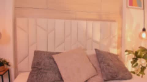     online show from February 2026 12:15:01 PM