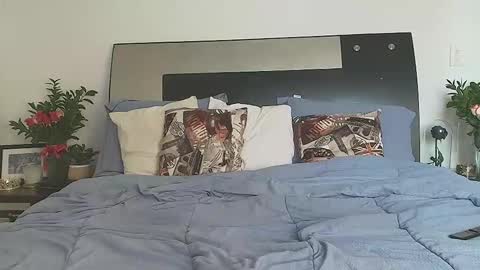 Snapshot of jennmullatta_ chatting on December 2025 07:10:02 PM Jenn online show from December 2025 07:10:02 PM