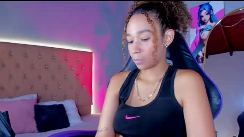 Snapshot of jenny__lawrence chatting on November 2025 08:20:01 PM jenny__lawrence online show from November 2025 08:20:01 PM