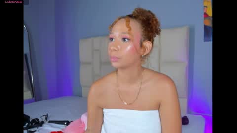 Snapshot of jenny__lawrence chatting on April 2026 07:45:01 AM jenny__lawrence online show from April 2026 07:45:01 AM