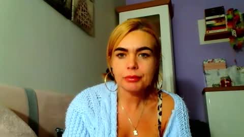 Snapshot of jenny_play1 chatting on December 2024 12:16:02 PM Jenny online show from December 2024 12:16:02 PM