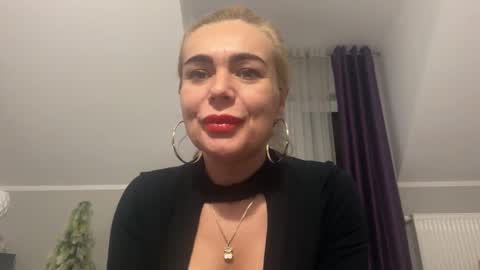 Snapshot of jenny_play1 chatting on December 2024 09:09:02 AM Jenny online show from December 2024 09:09:02 AM