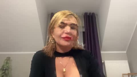 Snapshot of jenny_play1 chatting on January 2025 12:03:01 PM Jenny online show from January 2025 12:03:01 PM