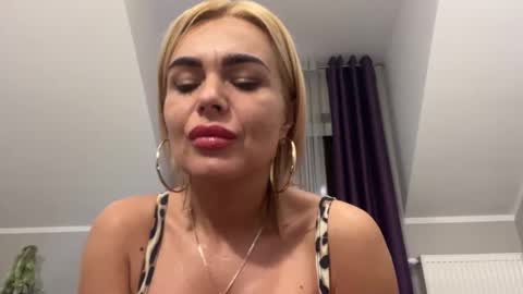 Snapshot of jenny_play1 chatting on January 2025 11:54:02 AM Jenny online show from January 2025 11:54:02 AM