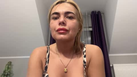 Snapshot of jenny_play1 chatting on January 2025 11:23:02 AM Jenny online show from January 2025 11:23:02 AM