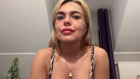 Snapshot of jenny_play1 chatting on January 2025 08:14:02 AM Jenny online show from January 2025 08:14:02 AM