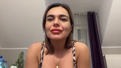 Snapshot of jenny_play1 chatting on February 2025 09:00:02 AM Jenny online show from February 2025 09:00:02 AM