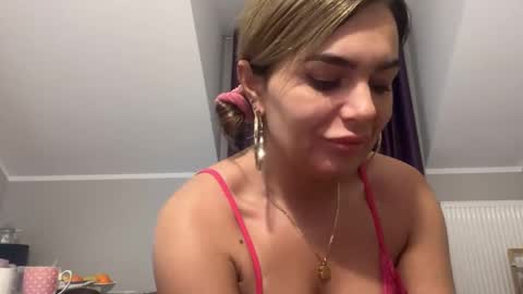 Snapshot of jenny_play1 chatting on February 2025 11:10:02 AM Jenny online show from February 2025 11:10:02 AM