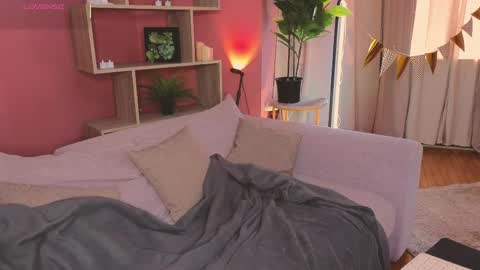jennyfer_me online show from May 2026 12:43:02 PM