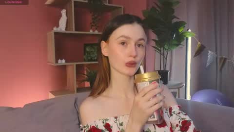 jennyfer_me online show from May 2026 12:32:01 PM