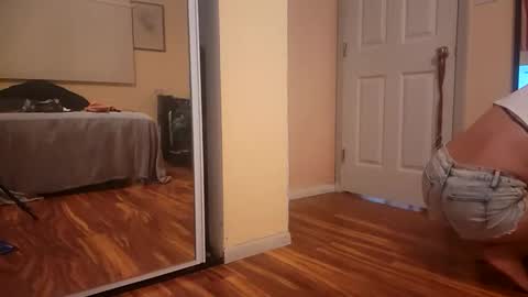 Jennythanksyou online show from May 2026 09:28:02 AM