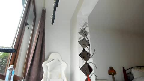 infamous blondiechloe.             Jennyjennywildd online show from October 2025 02:17:02 PM