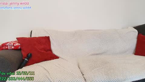 infamous blondiechloe.             Jennyjennywildd online show from December 2025 04:52:01 AM