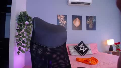 Jeremy Lowe online show from February 2025 04:48:02 PM