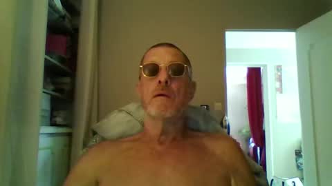 Snapshot of jerflor chatting on September 2025 01:55:02 PM jerflor online show from September 2025 01:55:02 PM