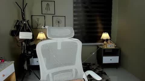 Snapshot of jerkingjenaxxx chatting on February 2025 01:00:01 AM JENA online show from February 2025 01:00:01 AM