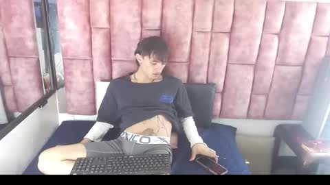 Jerom xx online show from October 2025 09:16:01 PM